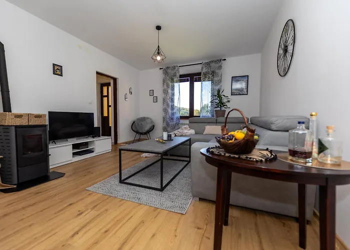 Rumora Gorski Kotar * Tuk Vojni