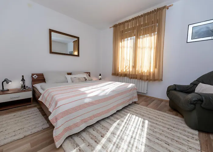 Rumora Gorski Kotar Tuk Vojni